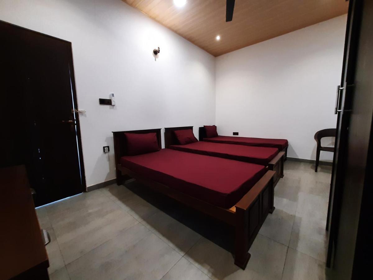 Taj Residence Puttalam Kültér fotó