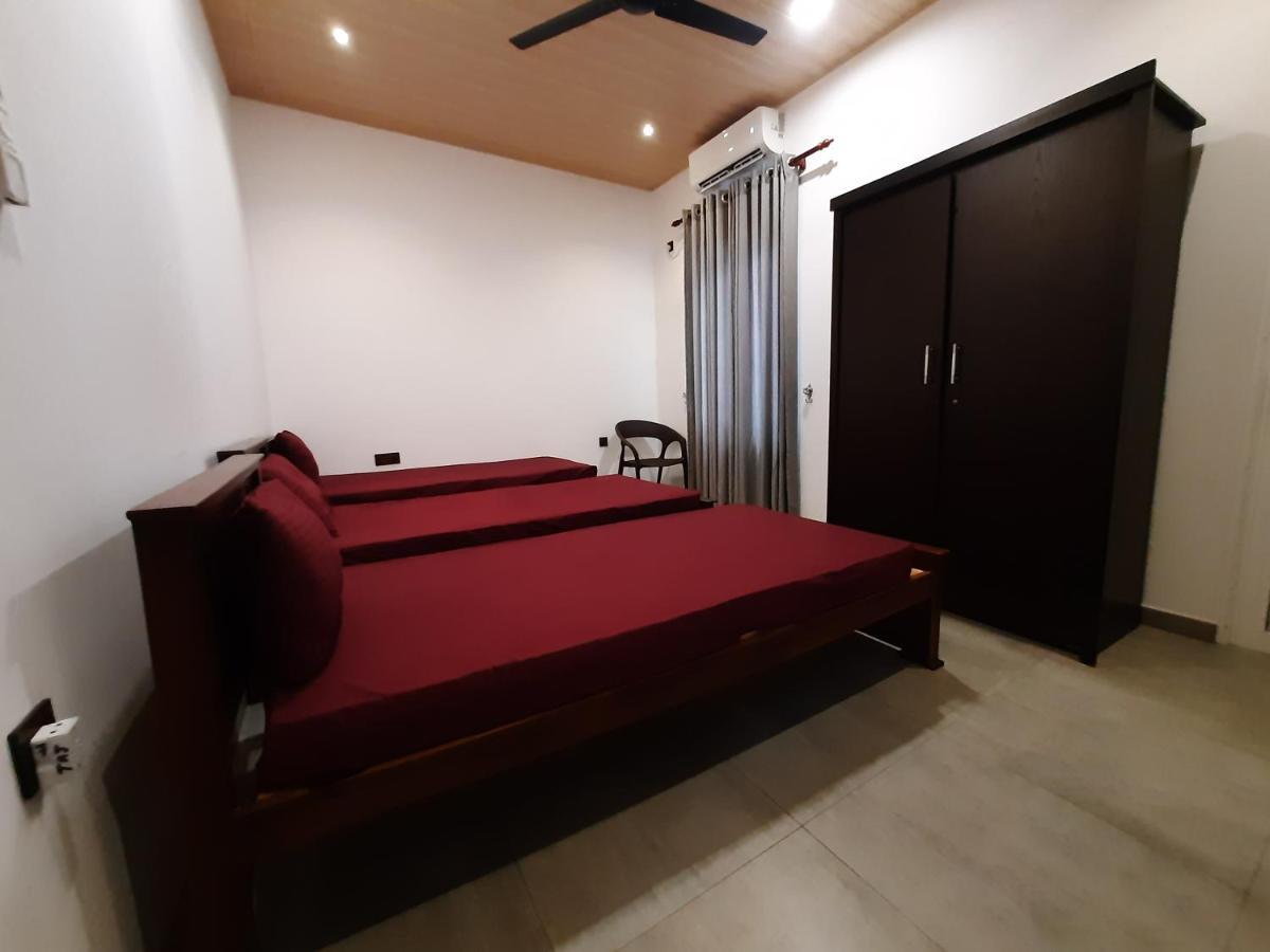 Taj Residence Puttalam Kültér fotó