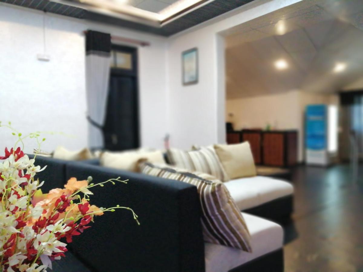 Taj Residence Puttalam Kültér fotó