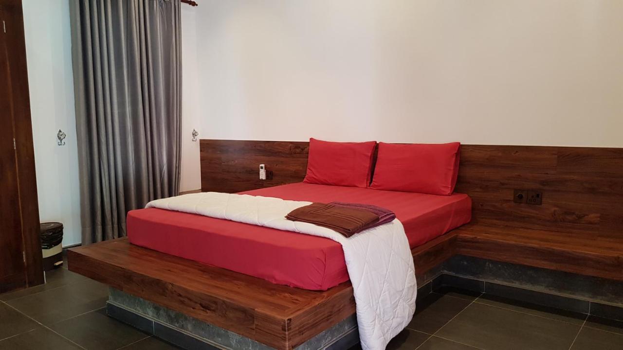 Taj Residence Puttalam Kültér fotó